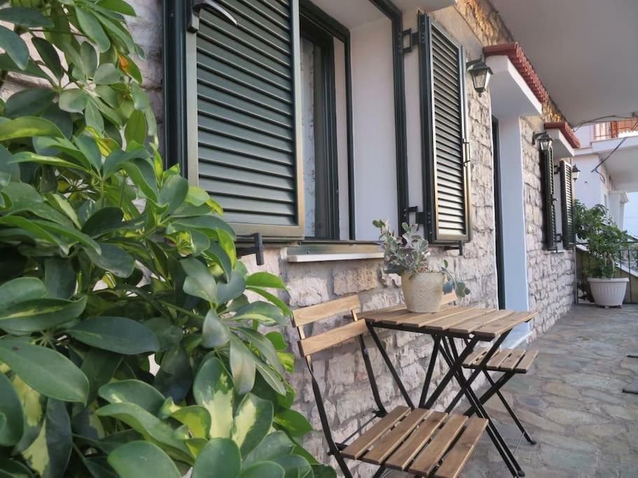 Το Πέτρινο Διαμέρισμα Aitoliko Εξωτερικό φωτογραφία